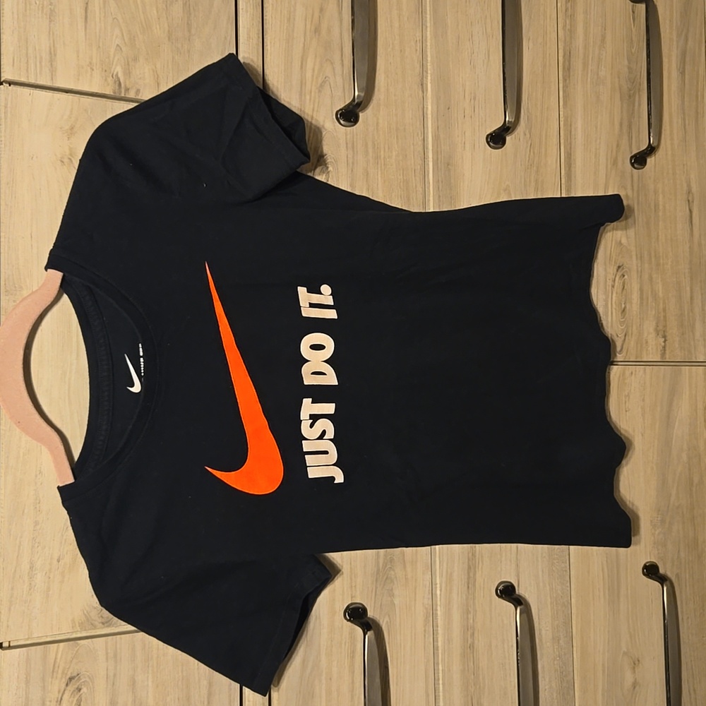 Womens Nike Tshirt